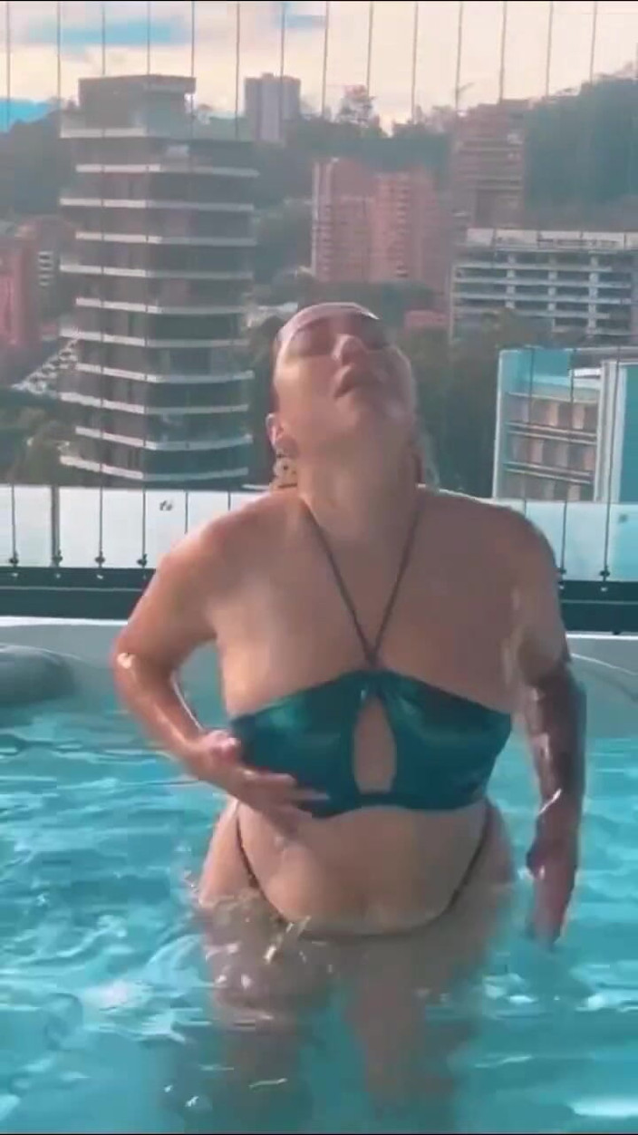Lulu sweet: An Underwater Party