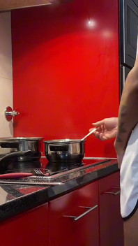 Pajas y correrse en la cocina