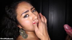 Glory Hole Secrets: Nieśmiała Latynoska Alejandra błaga o ogromne ładunki!