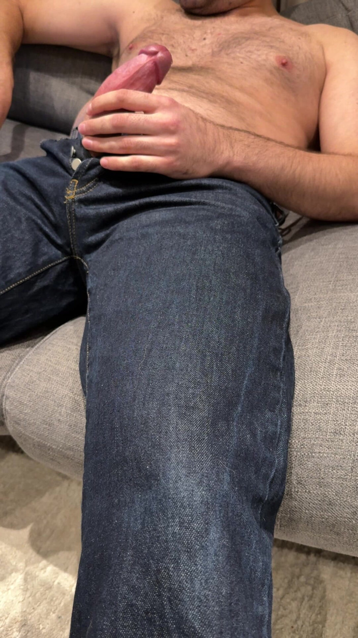 Cock in Jeans: Guardando porno in jeans attillati - sborrando su me stesso