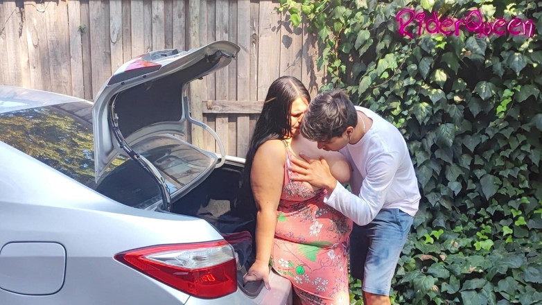 Riderqueen: Prezentace macechy - Video pro fanoušky