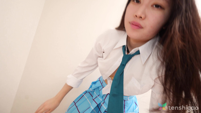 Tenshigao: Mio Ito สาวญี่ปุ่นโชว์ขาเซ็กซี่และหีขนดกในเครื่องแบบของเธอ
