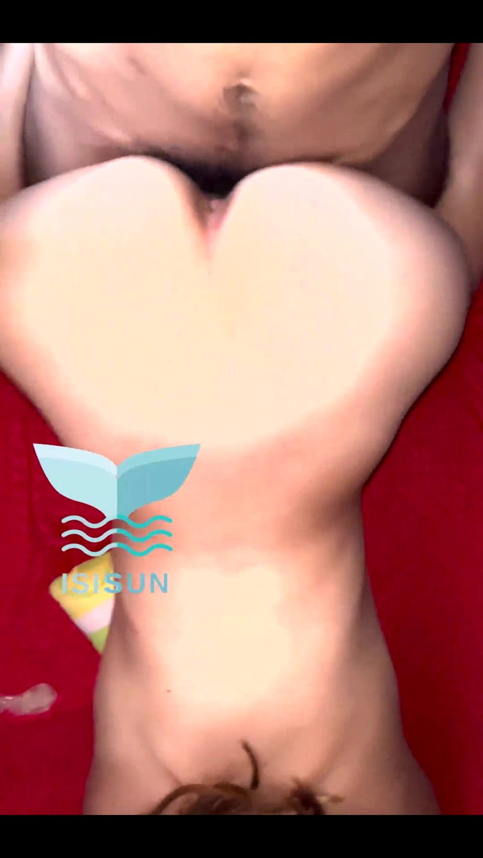 Isis Sun: Sora vitregă a iubitei mele din Chile mă fute mai...