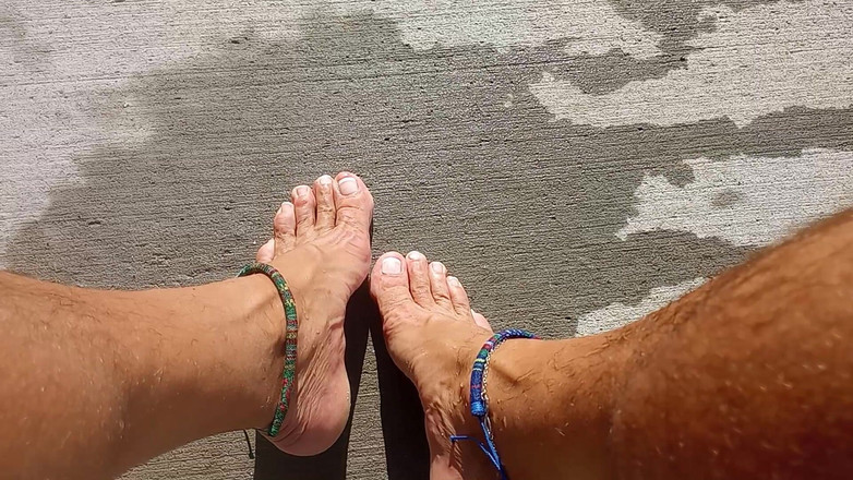 Midsouth Foot Fetish: Pedikürlü ayaklı erkeklerden hoşlanıyor musun?