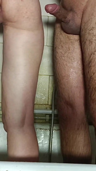 Meia-irmã quer meu pau para seu primeiro anal