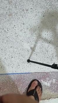 Un mari arabe cocu partage sa femme avec un ami