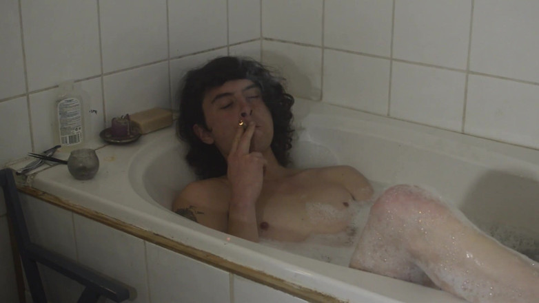 Sara B: Non-binary taking bath, smoking and jerking