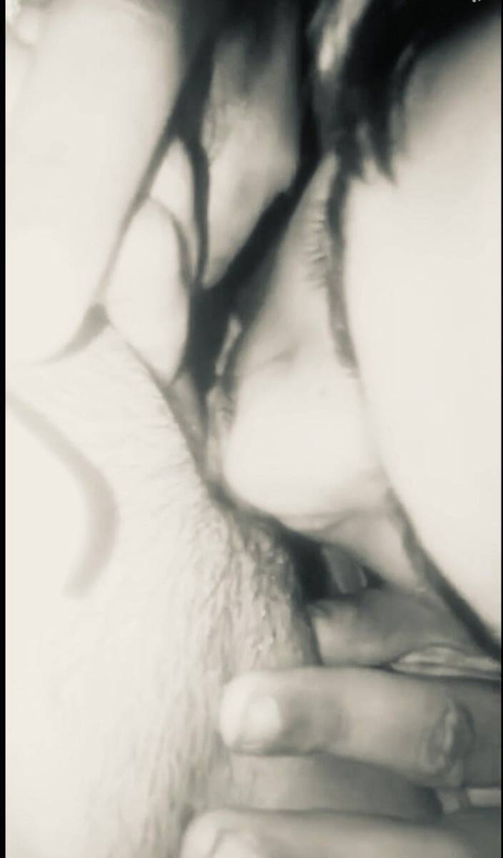 Sanayababhi: 남편에게 녹음된 신혼여행 섹스를 신음하는 수줍은 인도 마누라