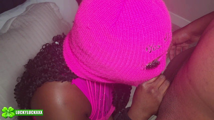 Lucky Luck XXX: Šťastná dívka Záhada modelka - Ano, táta dominuje a šuká mě