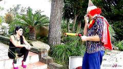 Full porn collection: Badut keselesaan suhaila kurus seksi dengan zakar besarnya