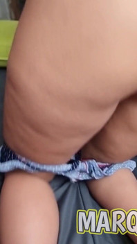 Sexy blonďatá MILF anální creampie