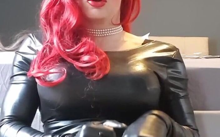 JessicaXD: Kamu harus duduk di sana dan nonton aku main, cuma...