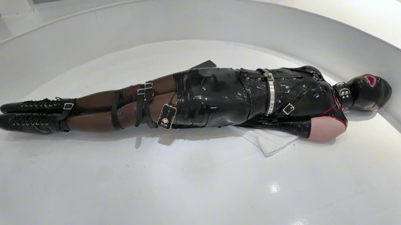 Aisan girl bondage: Mz33 - Latex Single Glove Restraint for Kneeling Training
