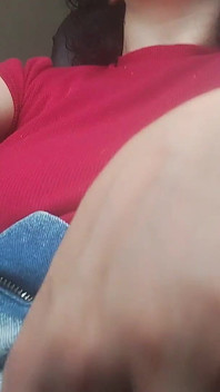 Máquina de follar y grandes tetas