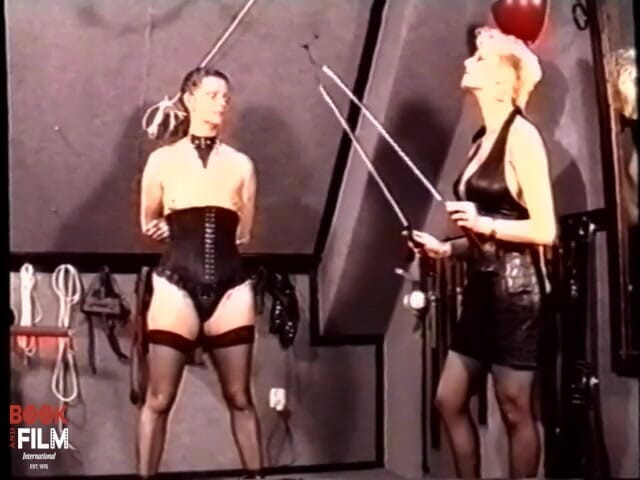 Dark room of slave seks: หนังเย้ายวน น้ำพุทองแฟนตาซี