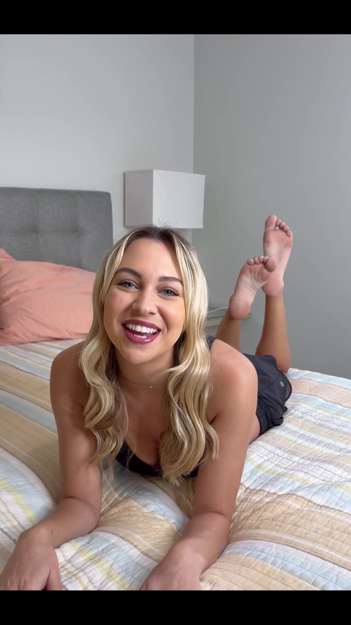 Tiffstreatsxoxo: Worship My Perfect Little Soles