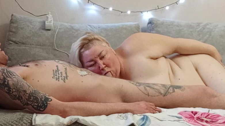 Zona901: Knullade en granne i munnen och sperma på hennes ansikte