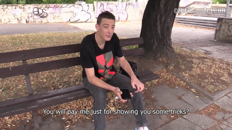 Czech Hunter: POV honění a sání ptáka za odměnu