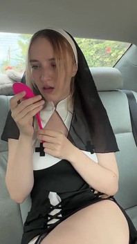 Nonne foung, üppiges spielzeug in meinem auto! der beste sex mit fremden