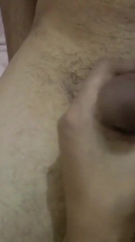 Chica caliente follada por compañero de cuarto