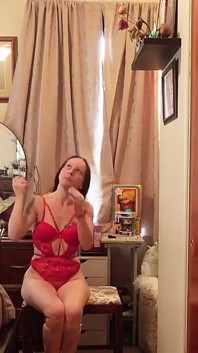I Love Tying Myself up While in Lingerie and Heels
