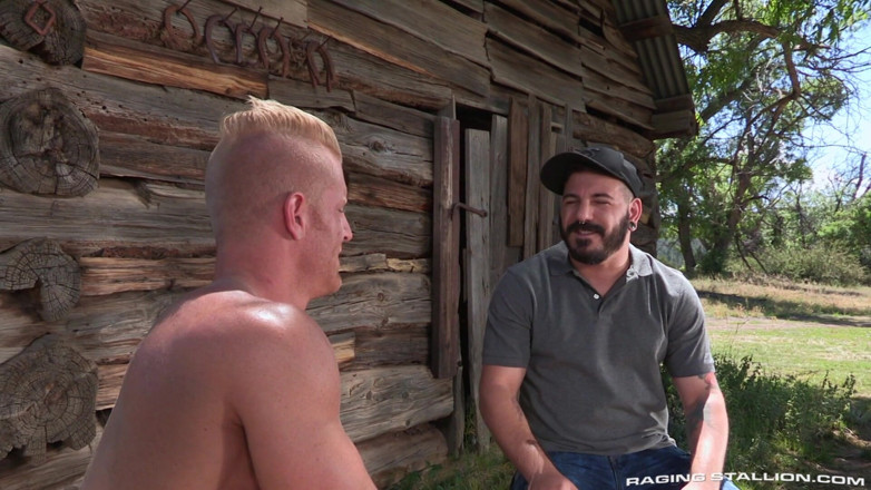 Raging Stallion: Total Eksposur 1 Wawancara