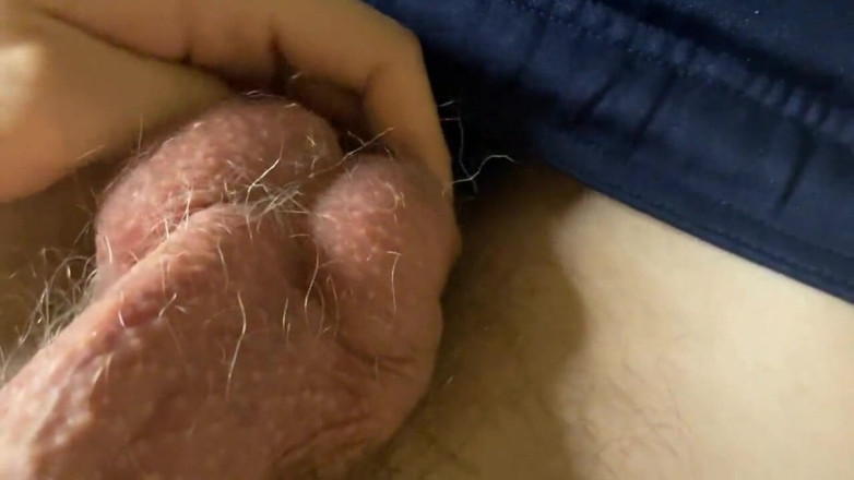 qaz11: Handjob on camera - 443