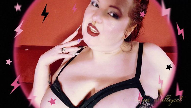 Mxtress Valleycat: Entrancing Lip Worship