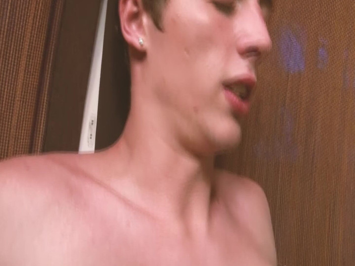 SEXUAL SIN GAY: Žízeň po hubené mrdce Twink miluje, když mu jeho zralá...