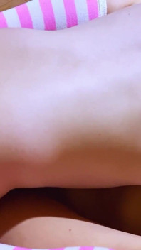 해변에서 의붓아빠와 이복 누이의 친구