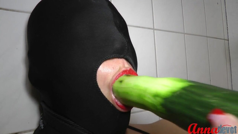 Anna Devot: Annadevot - The cucumber fuck