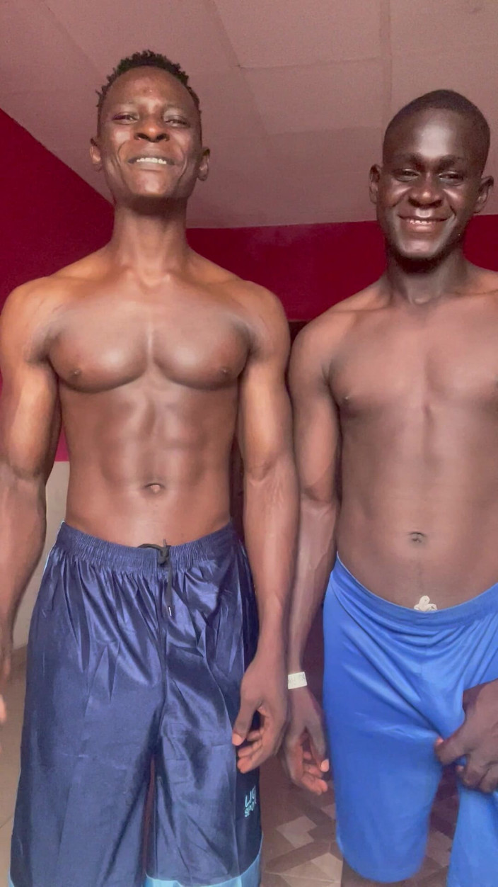 IronAsgard: 2人でゲームをプレイできます