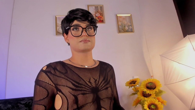 KenPrince: Femboy Ken Sissy Se Porta Como Una Punta Y Baila...