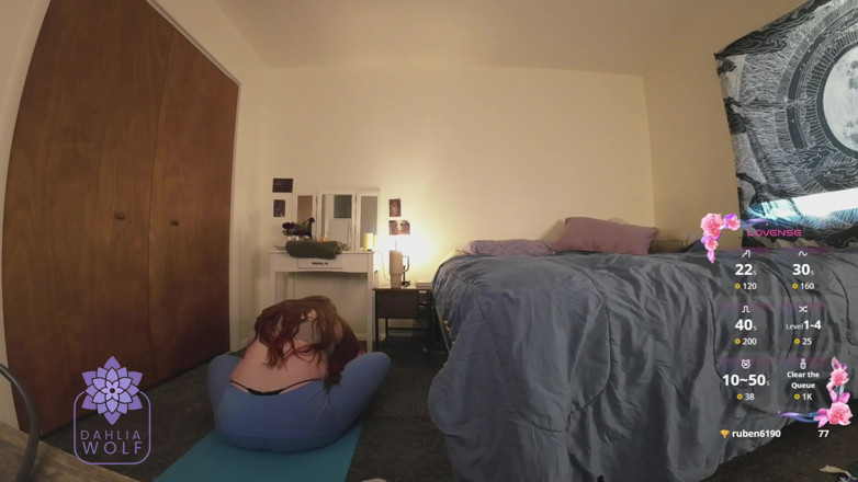 Dahlia Wolf: Sexy Yoga Livestream