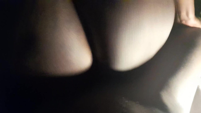 SweetCake: Velký zadek dáma jízda Velký černý pták BBC skončil krémový