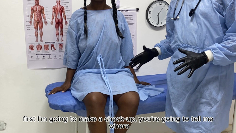 estefaniacaltrate: She Goes to the Doctor to Change Her Prostheses and...