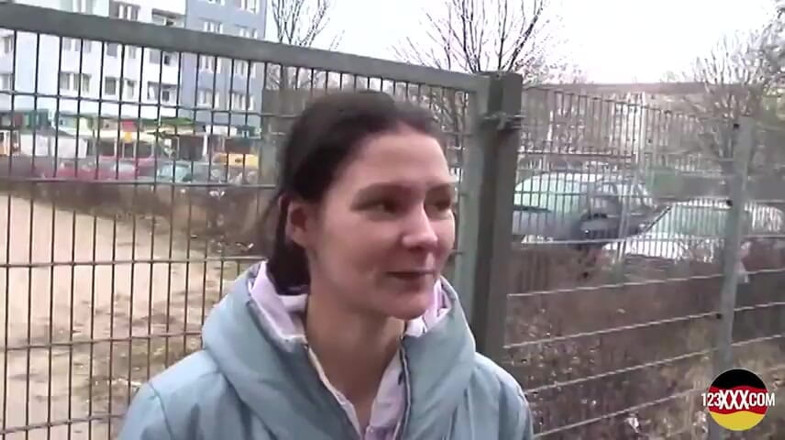 123XXX - 100% Amateurs: Wilde kerel geeft zijn warme room aan een lieve Duitse...