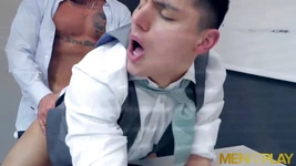 Menatplay - Frank Valencia, détective, se fait sodomiser par Ken Summers