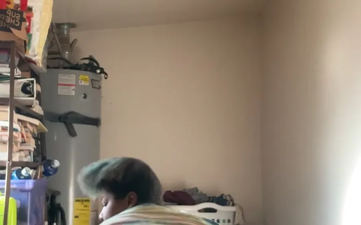 Daeva Reed: Morning Coffee and Twerk
