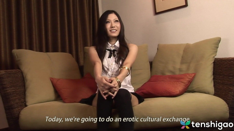 Tenshigao: Frisky Youki Kkoizumi likes to eat loads of fresh cum