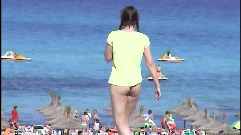 Beachbitches: Perverser jäger am strand