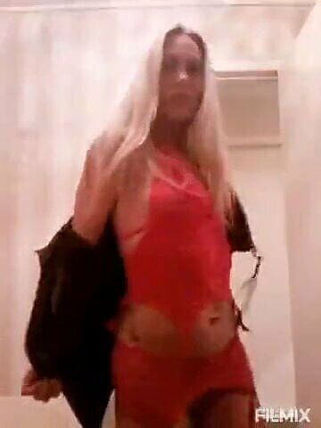 Mercedes Bendz: MercedesBendz069