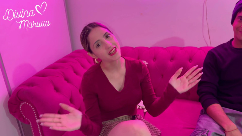 DivinaMaruuu: Alan打断了我的菊花，把他的牛奶塞进我的嘴里 - 与粉丝一起录制 2025