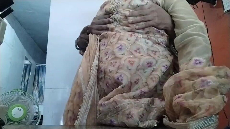 Nirman: Cuplu indian desi