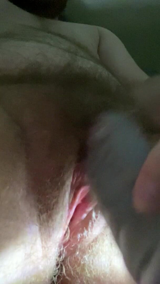 Vero Virginia: Trans-mann FTM dehnt seine nasse muschi mit einem bösen drachen