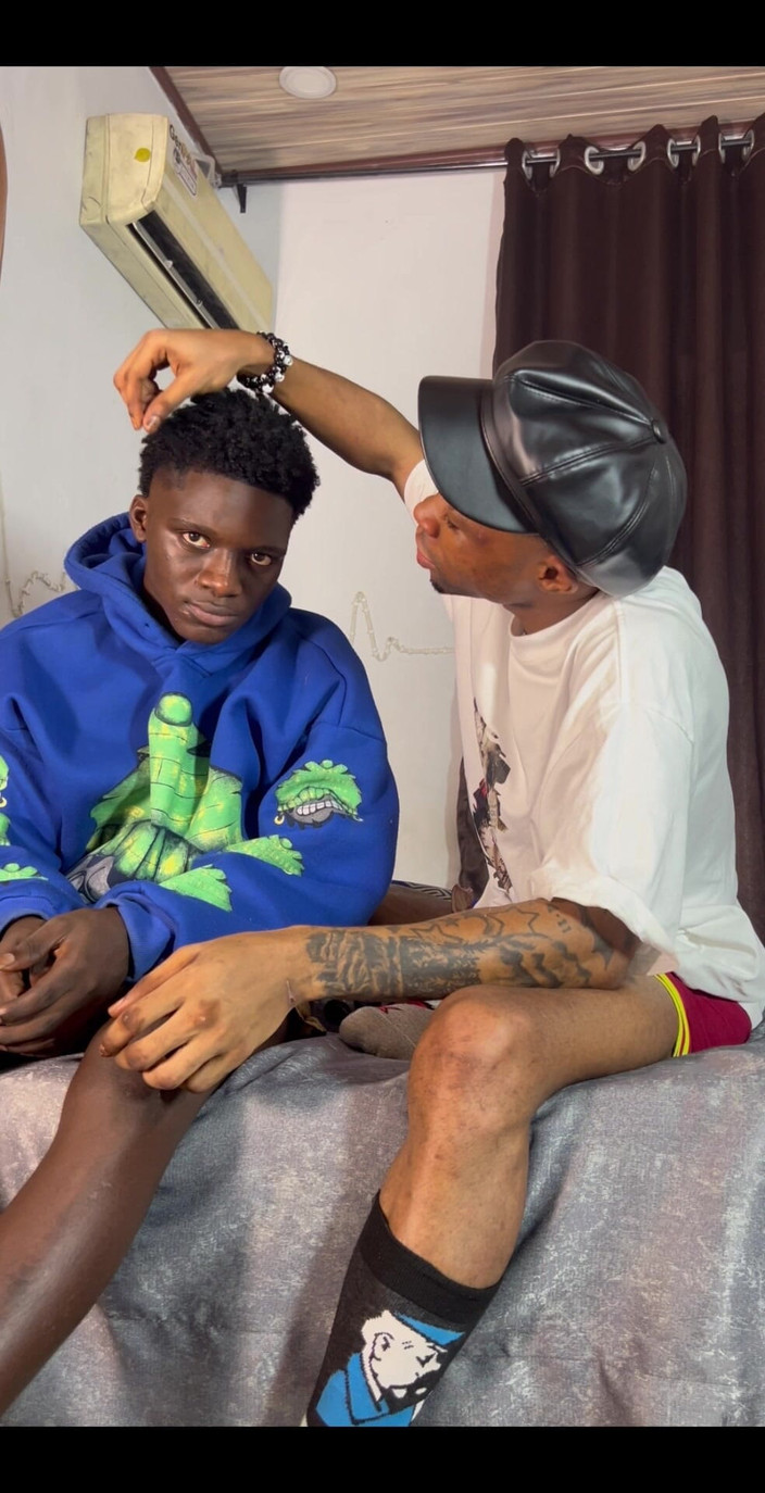 Sluttybeast&dickpolicy: Two Dl Guy Remember Eight Year Ago at the College