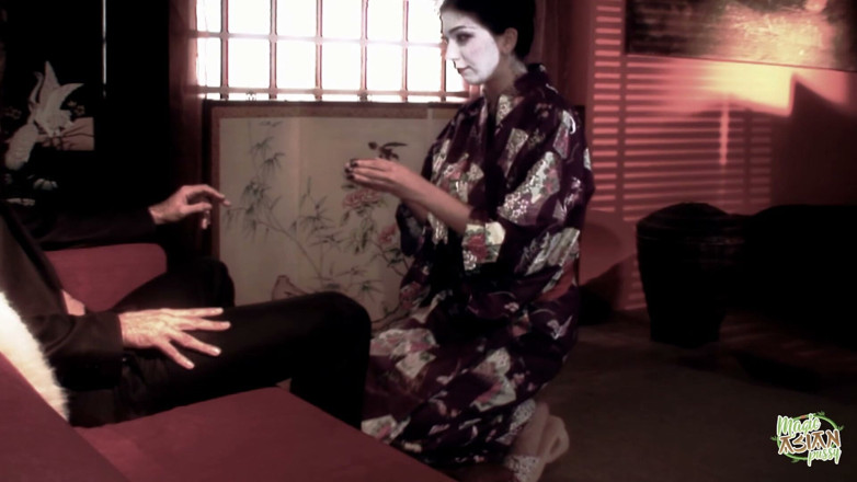 Magic Asian Pussy: Cosplay relace, kde vás gejša zavede do mraku Devět čistých senzací