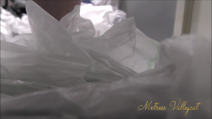 Mxtress Valleycat: Therapeutic packaging popping