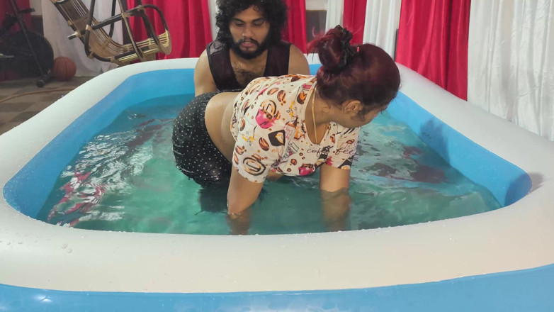 Vaigavarun45: Mallu Couple Swimming Pool Fuck with Blow Job