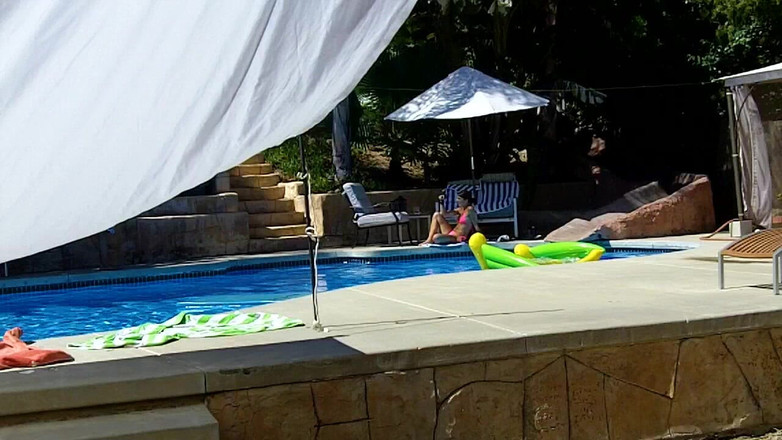 Top Web Models: Lexi bloom sexy studentin gefesselt und am pool gefickt und...
